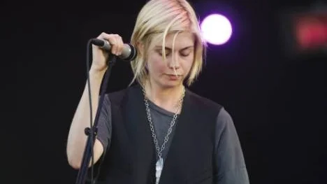 BORLÄNGE 20090627
Anna Ternheim spelar på Peace and Love-festivalen i Borlänge på lördagen.
Foto: Henrik Montgomery / SCANPIX Kod: 10060