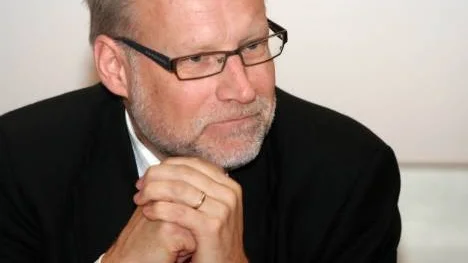Det återstår att se om Stefan Attefalls (KD) och de övriga partierna i alliansen kommer med besked om Norrbotniabanan i infrastrukturpropositionen efter jul. I går lämnade finansutskottets ordförande inga besked.