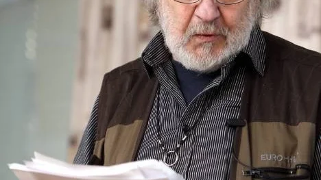 "Vi vill betona primärvården och närsjukvårdens betydelse i det här läget" menade Bernt Wallström, Vänsterpartiet.