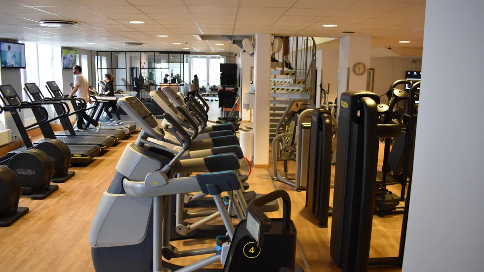 360 har ett flertal maskiner för konditionsträning.