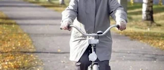 Cykelturer och gympa håller Enid, 89, ung