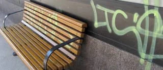 Färg sprayad längs Storgatan