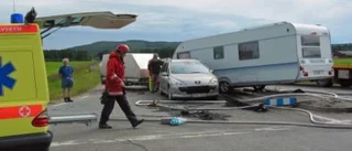 Sju skadade i trippelkrock