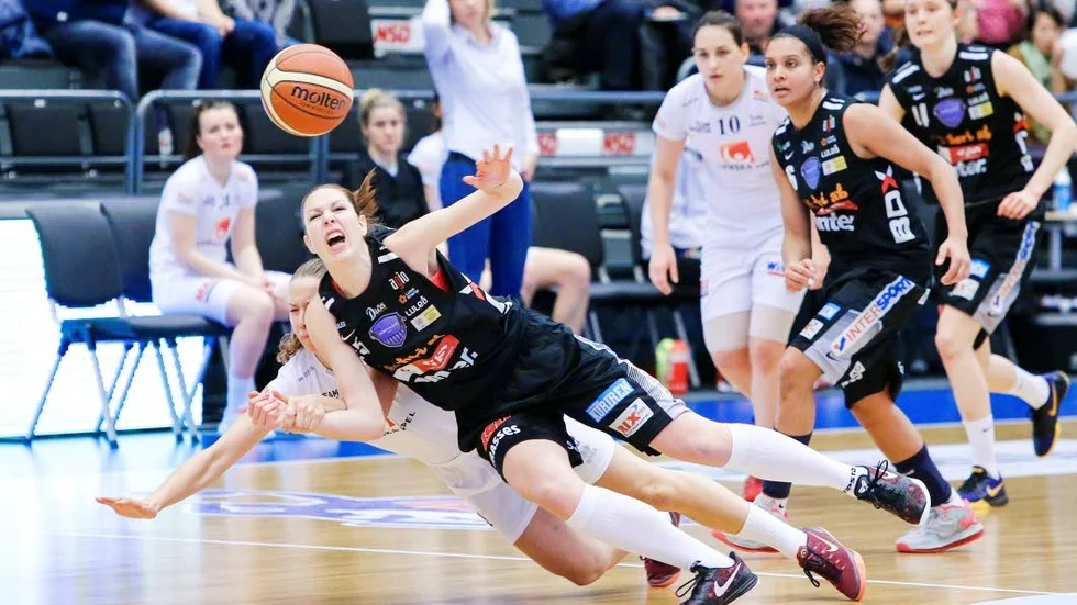 Tina Trebec.