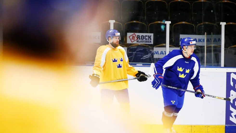 Supersugen. "Jag var jättesugen på att vara med", säger Omark om valet att tacka ja till Karjala Cup.