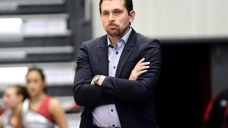 RYSAREN. Tränaren Fredrik Joulamo var nöjd med sitt lags insats mot Uppsala. Men ett skadedrabbat LF Basket orkade inte hela vägen mot guldfavoriten Uppsala.