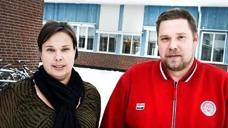 FÖRELÄSNING FÖR FÖRÄLDRAR. Helena Öhman, verksamhetschef för elevhälsan, och Fredrik Forslund, skolkurator, hoppas att många kommer till föreläsningen i kommunhuset på måndag för att låta sig inspireras.