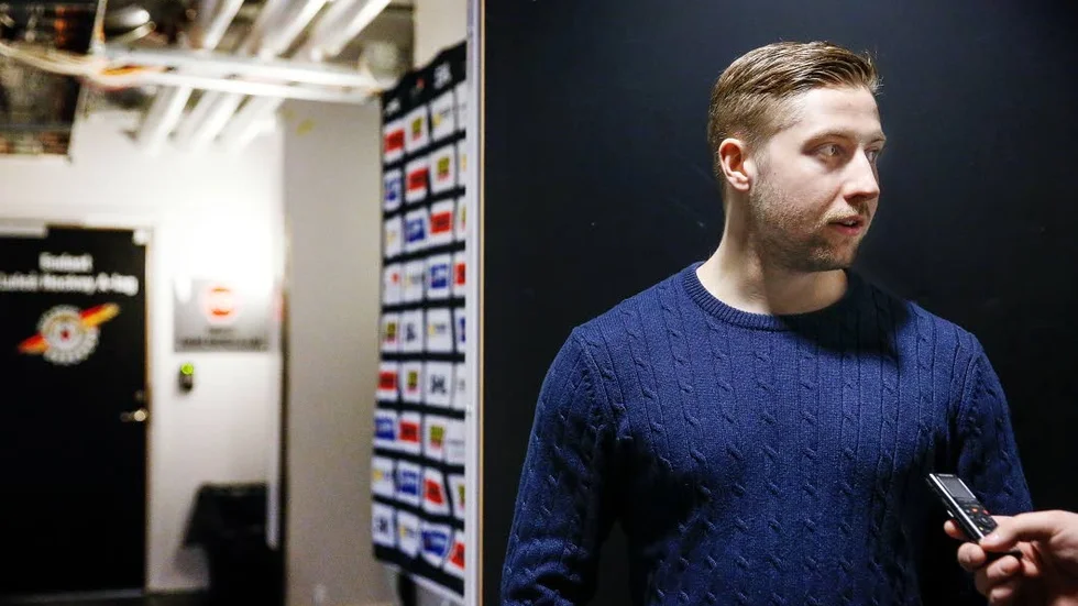 Stannar. Allting talar för att Joel LAssinantti förlänger sitt kontrakt med Luleå Hockey.