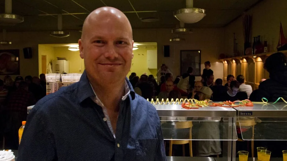"När barnen växer upp så kommer man till en punkt då det inte längre är naturligt att läsa för dem, och då tappar man också kontakten och samtalen kring berättelserna", säger författaren Mattias Edvardsson.