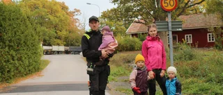 Barnfamilj orolig för säkerheten vid nya cykelbanan • "Det är ofta man blir förbannad över hur fort de kör"