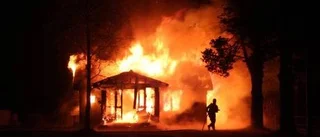 En anhållen misstänkt för mordbrand i Gäddvik