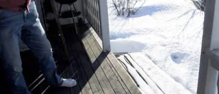 Han kräver en ursäkt av tjuvarna