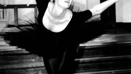 Nicole Lindroth, ballerina.