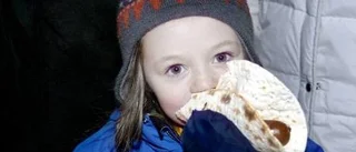 Sprakande eldfest i midvinterkyla