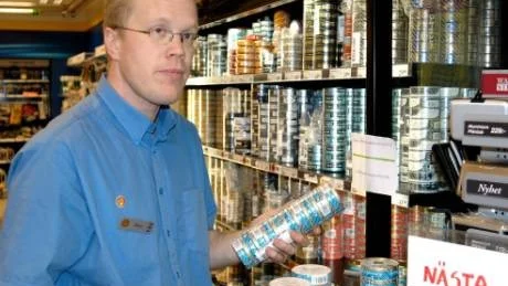 LUGNT. Enligt Peter Wittiko på Shell i Haparanda blev inte hamstringen så stor som beräknat. 
Foto: Britt-Louise Spets
