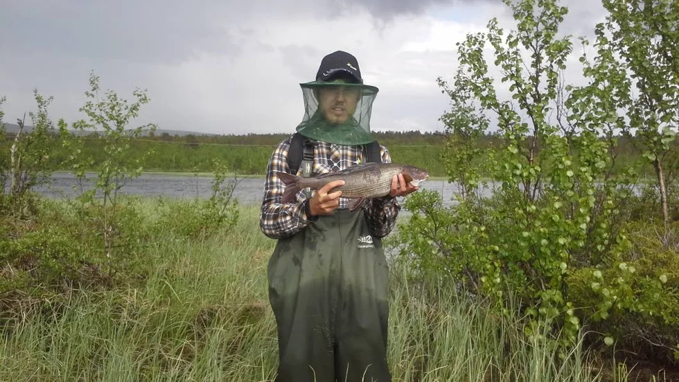 Harrledaren. Lukasz Lekosz från Polen fick den här fina harren på 1420 gram på spinnare i Holmajärvi.
