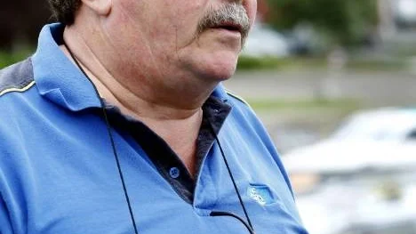 "Bara ett fåtal av båtarna i varje hamn har toalett. Det blir en stor apparat för så lite" menar Sten Olsson som är ordförande i Piteå båtklubb.