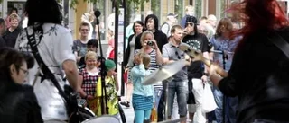 Konsert mot rasism på torget
