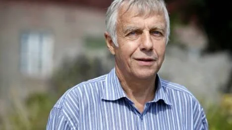 "Jag anser att GMO i sin förlängning leder till att världens bönder fråntas möjligheten att odla sitt eget utsäde, och det skulle orsaka enorma svältkatastrofer", säger Simon Jonsson, talesman i GMO-frågor för Naturskyddsföreningen i Norrbotten.