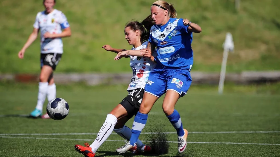 Nätade. Emelie Helmvall prickade återigen rätt när Alvik mötte Morön.
