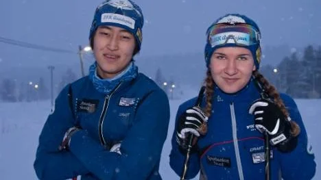 Arvidsjaurs Johan Holmqvist och Mimmi Björn laddar för en ny skidsäsong. Johan gör sin sista vinter som junior medan juniorlandslagsmeriterande Mimmi i vinter tävlar för ny klubb, IFK Umeå. (Arkivbild)