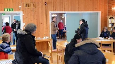 Inget är som väntans tider. Det var kölapp som gällde när Arjeplogs filmfestival släppte bijetterna till nästa helgs filmvisningar.