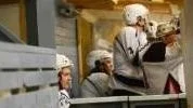48 tvåminutersutvisningar utdömdes i matchen mellan Arvidsjaur och Clemensnäs. Arvidsjaurs Anton Brännström hamnade på läktartrappen när utvisningsbåset inte längre räckte till.