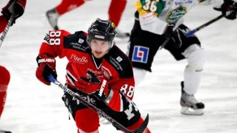 Aaron Ställ är laddad inför säsongens sista match i division 1 A. Piteå möter Kiruna och båda lagen står på 47 poäng. Det blir en kamp om andraplatsen efter Björklöven.
