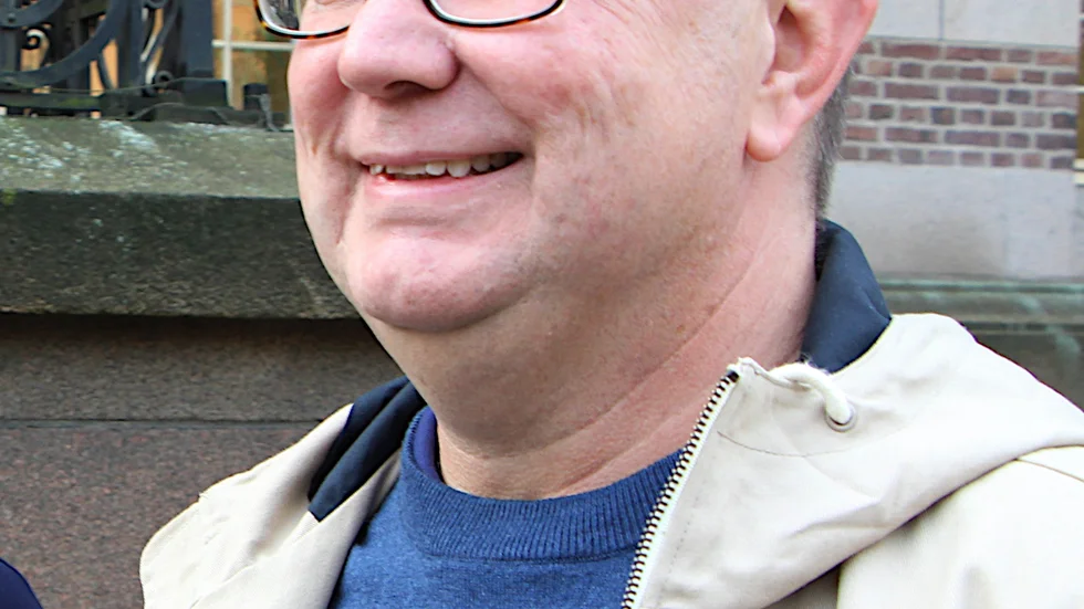 Per Helgesson (M).