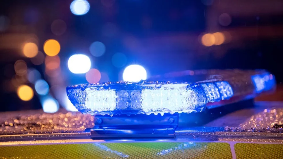 En man greps misstänkt för grov misshandel på måndagskvällen.