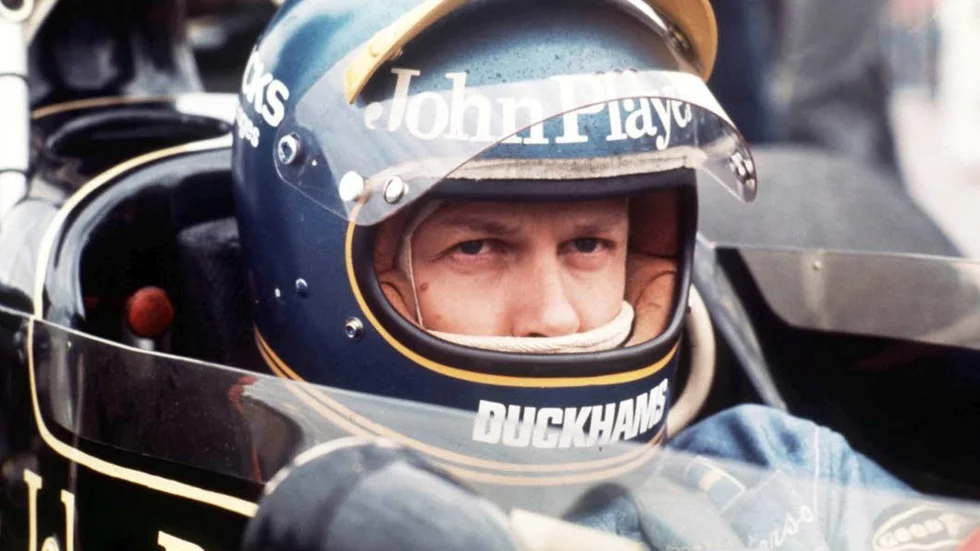 Ronnie Peterson blev bara 34 år. "Kraschbilderna där Ronnie Peterson är inblandad ser jag fortfarande framför mig, 40 år senare", skriver Kenneth Thapper.