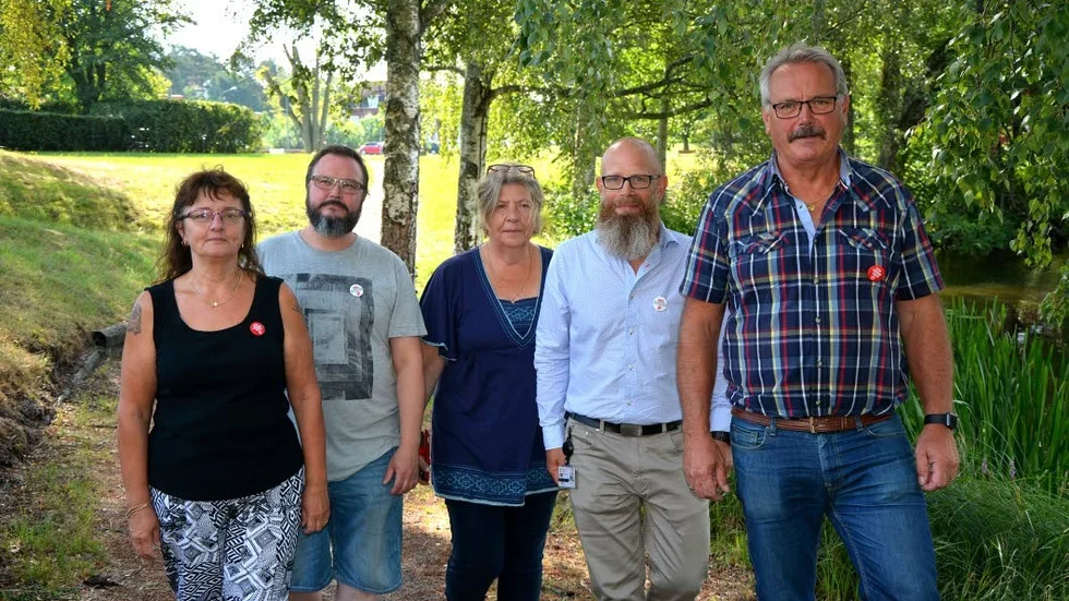 Socialdemokrater. Pia Dingsten, vice valledare, Christian Karlsson, ordförande Tuula Ravander, Anders Bevemyr, kommunalråd samt Kenneth Johansson, valledare.