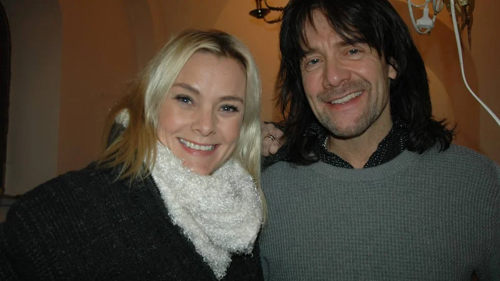 Sofia Källgren och Robert Wells från en konsert i Hällestad kyrka.