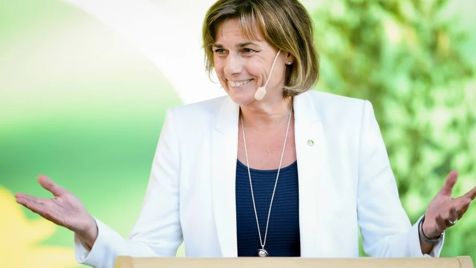 Slog igenom i Almedalen. Isabella Lövin gjorde succé som talande och regerande språkrör på Almedalens scen på fredagskvällen.