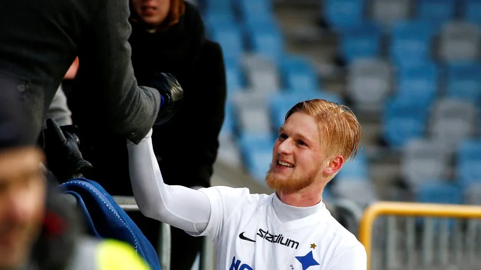 Kalle Holmberg har en given plats i IFK:s anfall.