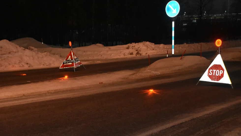 En lång sträcka av Travbaneleden där olyckan inträffade, var avstängd efter händelsen. (Arkivbild)