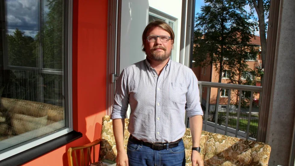 Nya vyer. Anders Härnbro har flyttat in i Finspångs nya höghus. Och i oktober blir det till att installera sig i regionrådskorridoren i Finspång.