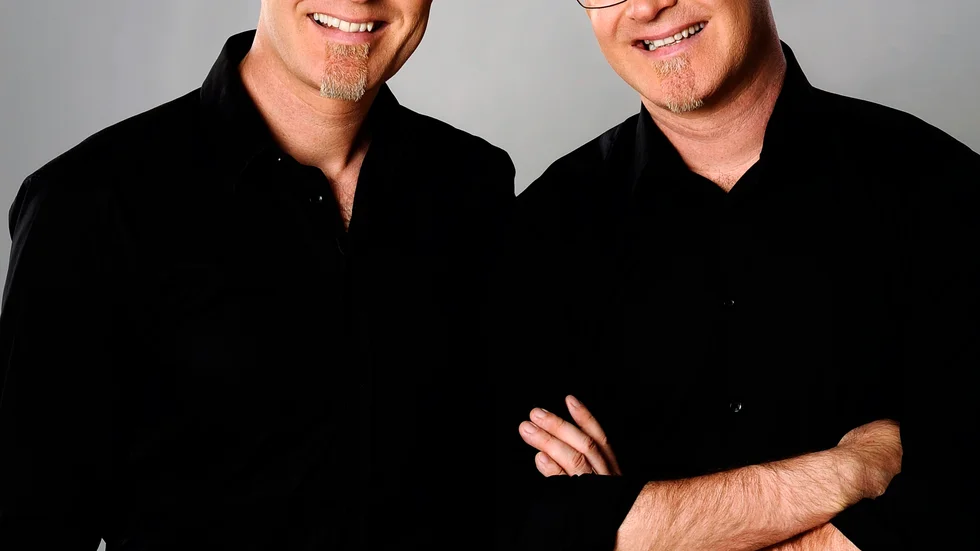 Henrik och Magnus Rongedal står för sången under "Simply british pop och rock". 