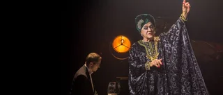 Körbergs ”Lola” är fylld av humor och svart allvar
