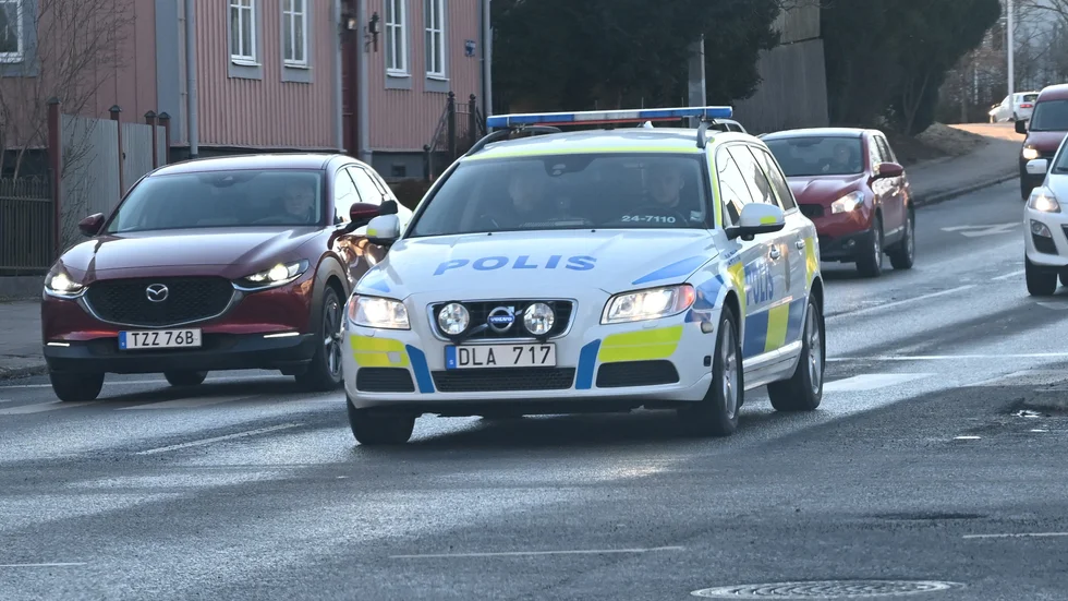 Polisen vill komma i kontakt med två tjejer efter skolrånet i Västerås. Arkivbild.