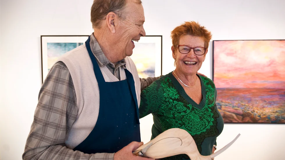 Mycket gemensamt. Förutom ett skaparintresse så är både Hans-Olof Åhman och Inga-Greta Wennberg pensionerade lärare.