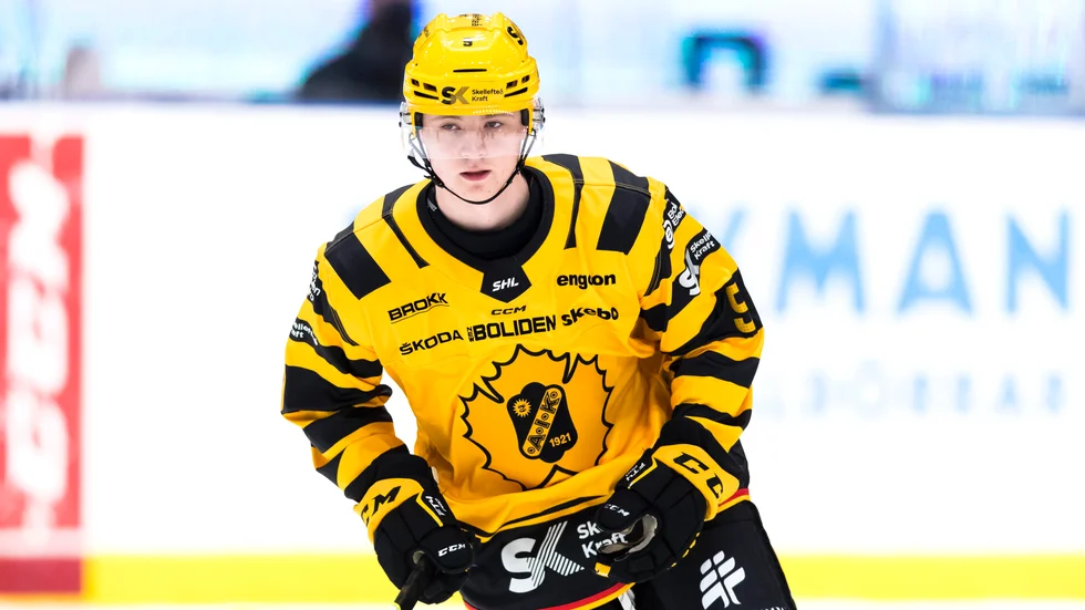 Oscar Nilsson satte punkt med 5–3 i tom kasse när Skellefteå AIK:s J20 vann i Oskarshamn.