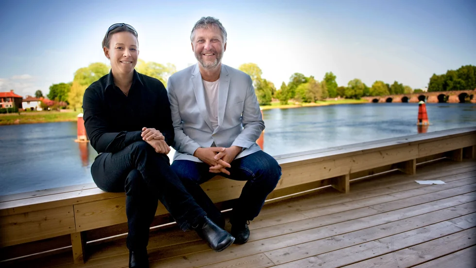 Avgående språkrören Maria Wetterstrand och Peter Eriksson kopplar av vid kongressen i Karlstad 2011.
