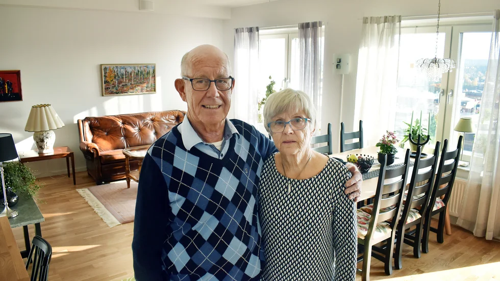 Kurt och Margareta Nilzén trivs i sin nya lägenhet högst upp på Repslagargränd 5. Foto: Daniel Eriksson.