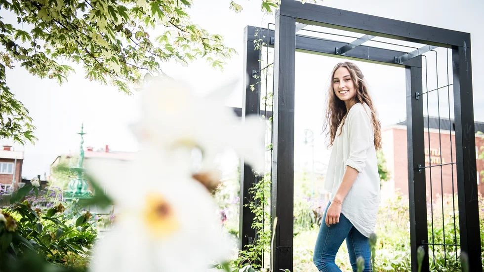 Bonnstan, Vitberget, Nordanå och Stadsparken. Det flesta av Skellefteås pärlor har betats av i Emmas covervideos. Foto: Thea Holmqvist