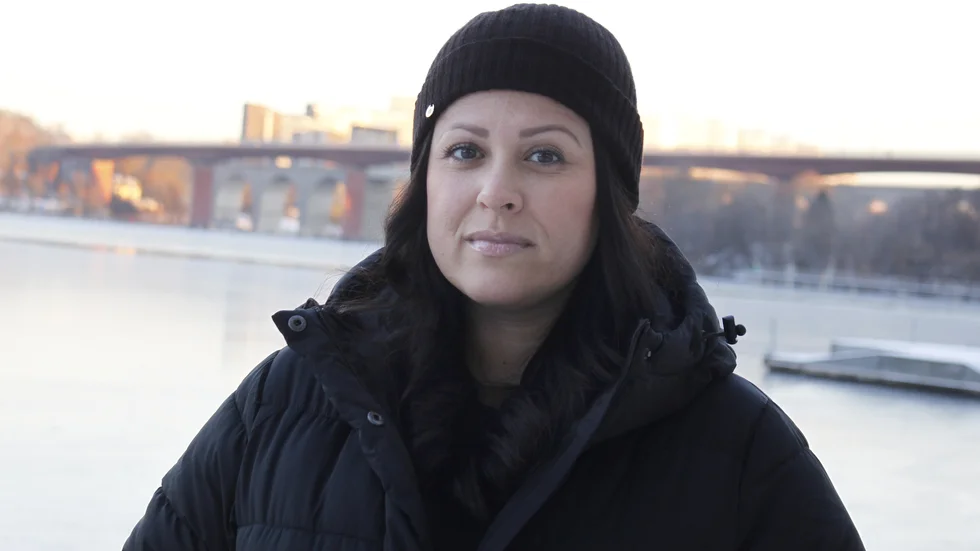 "Jag står 110 procent bakom mina kollegor, barnmorskorna. Det som drabbar dem drabbar mig i förlängningen", säger Adlen Hall.