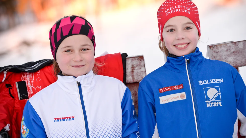 Vinnare. Nora Feil Lindmark (t v) och Evelina Crüsell vann var sin klass i Skelleftespelen. Foto: Carina Kvist.