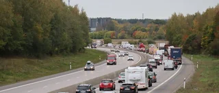 Långa köer på motorvägen