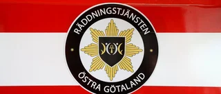 Utryckning efter lägenhetsbrand – boende hann släcka