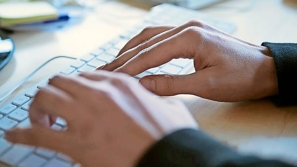 Norran är en av de tidningar som fortfarande upprätthåller en möjlighet för läsarna att kommentera artiklar på webben. Foto: TT/ Fredrik Sandberg.